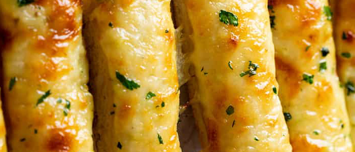 Garlic Bread With Cheese & Jalapenos 