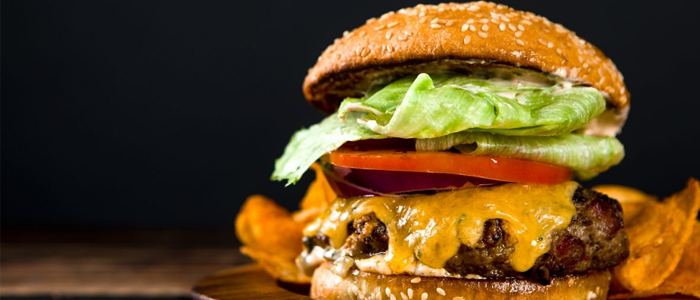 Cheese Burger  With Chips 