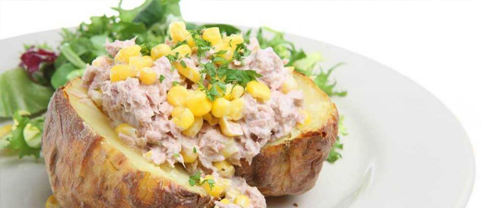 Baked Potatoes With Sweetcorn 